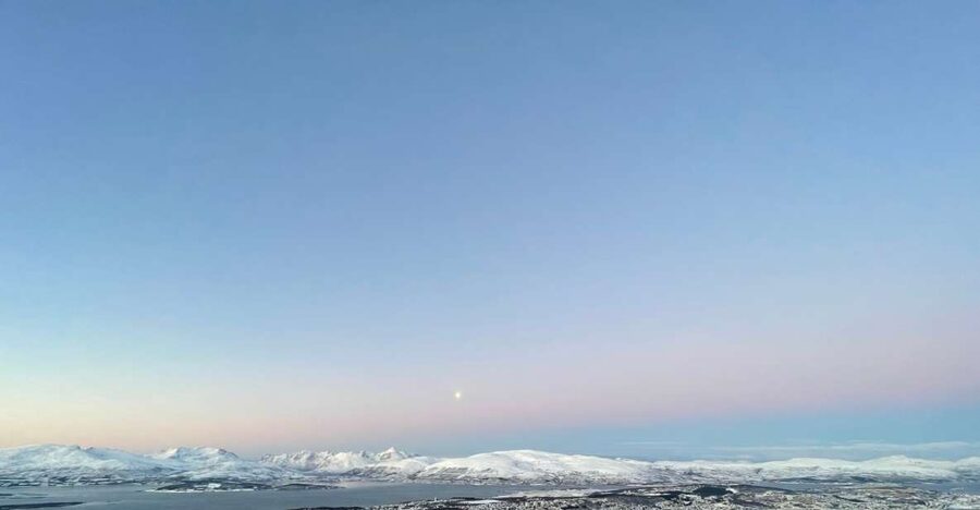 Tromso: Sightseeing Cruise by Catamaran with Snacks & Drinks - Key points to know before boarding
