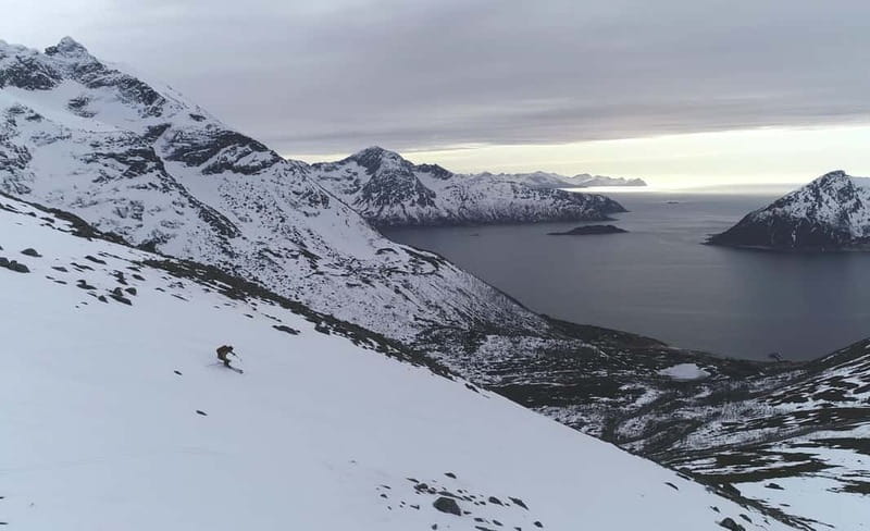 Tromsø: Ski touring (ski de randonnee) - Meeting the guide in central Tromsø