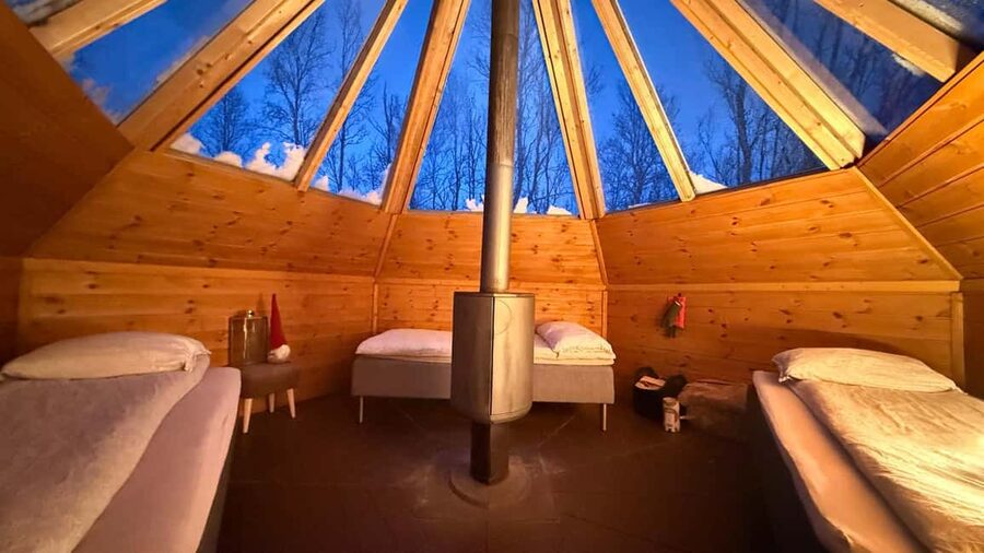 Tromsø: Snowmobile Safari with Aurora Crystal Lavvo Stay - Dinner, firelight, and the Crystal Lavvo