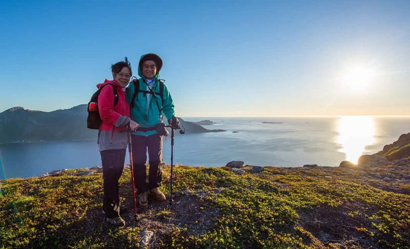 Tromsø: Summer Day Hike in the wilderness - Hiking the roughly 2-kilometer route to Brosmetinden