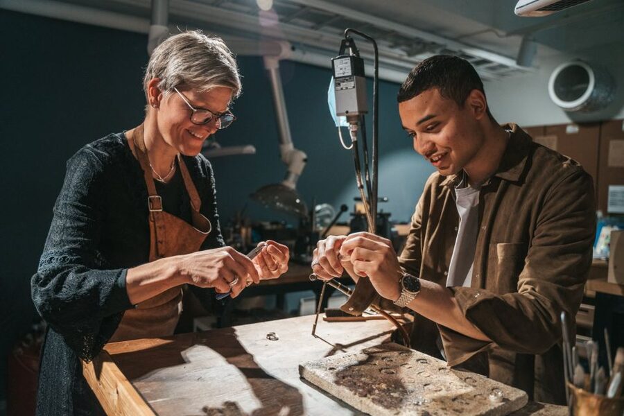 Tromsoe: Make your own silver ring in a goldsmith workshop - From silver to ring: what you actually do