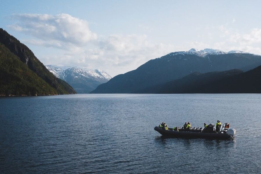 Ulvik: Hardangerfjord Ultimate RIB Tour - Why this Ulvik RIB safari is more than a quick speed ride