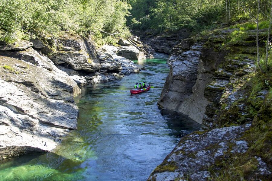Voss: Raundal River Guided Canoe Tour - Starting at Evangervegen 32 in Voss