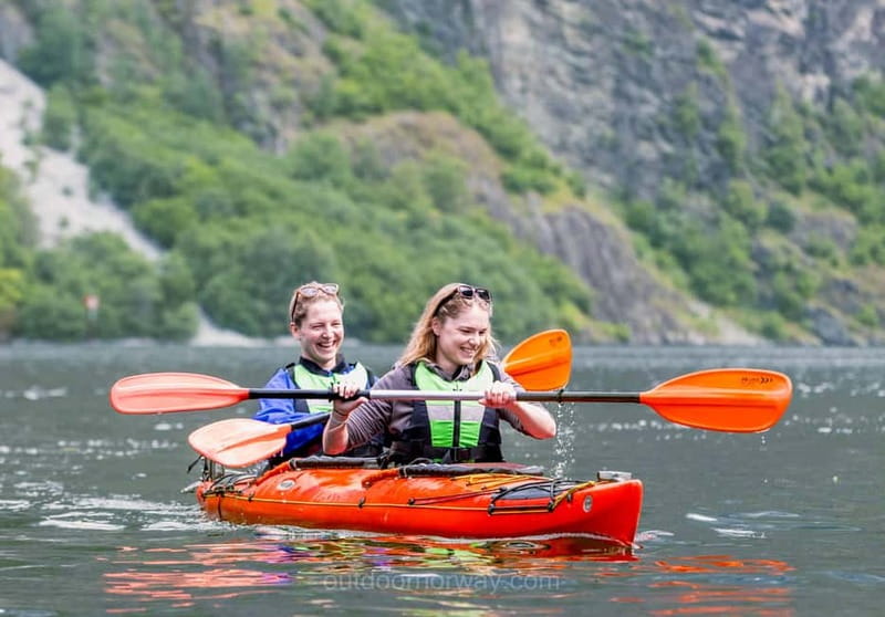 Vossevangen: Nærøyfjord Full-Day Guided Kayaking Trip - Key points to know before you book