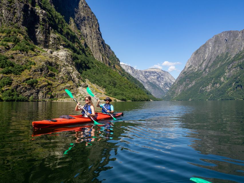 Vossevangen: Nærøyfjord Full-Day Guided Kayaking Trip - How to prepare for the six-hour schedule