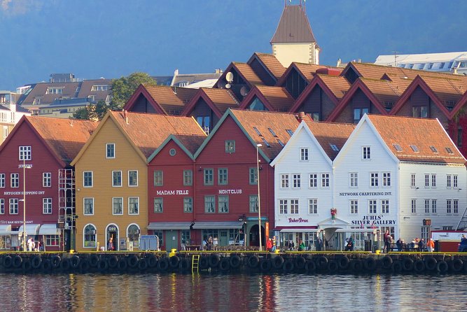 Walk with a Witch in 16th Century Bergen: A Self-Guided Fictional Tour - Bryggen and Bergen’s trading past